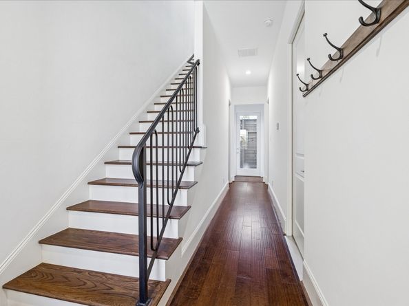 1002 Savannah Cedar Lane, Houston TX 77043