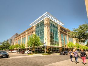 1002 Savannah Cedar Lane, Houston TX 77043