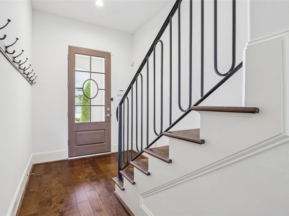 1002 Savannah Cedar Lane, Houston TX 77043