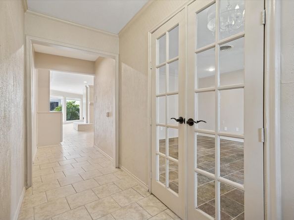 4919 Valkeith Drive, Houston TX 77096