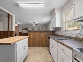 1911 Delphi Lane, Houston TX 77067