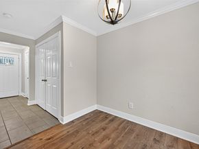 711 Worthshire Street, Houston TX 77008