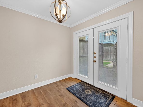 711 Worthshire Street, Houston TX 77008