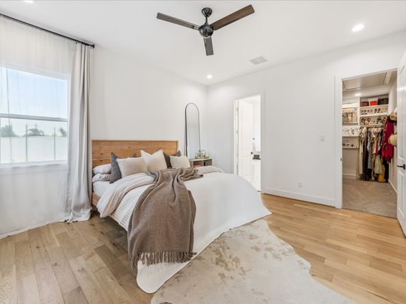 105 W Whitney Street A, Houston TX 77018