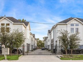 105 W Whitney Street A, Houston TX 77018