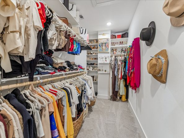 105 W Whitney Street A, Houston TX 77018