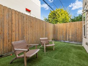 1402 Crocker Street, Houston TX 77019