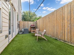 1402 Crocker Street, Houston TX 77019