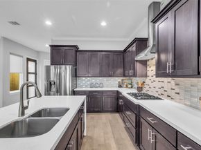 1402 Crocker Street, Houston TX 77019