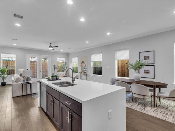 1402 Crocker Street, Houston TX 77019