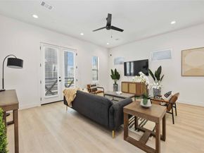 7805 Amelia Road B, Houston TX 77055