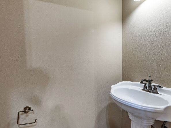 2892 Holly Hall Street 2892, Houston TX 77054