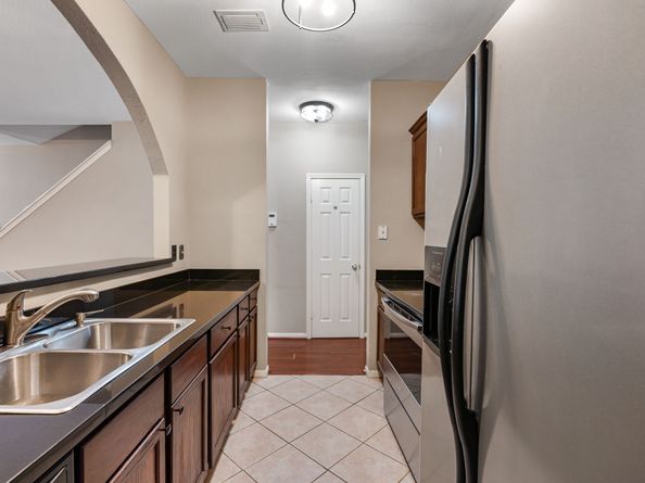 2892 Holly Hall Street 2892, Houston TX 77054
