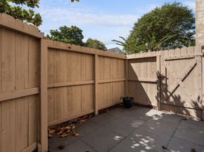 2892 Holly Hall Street 2892, Houston TX 77054