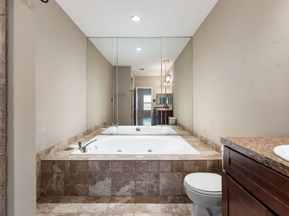 2892 Holly Hall Street 2892, Houston TX 77054