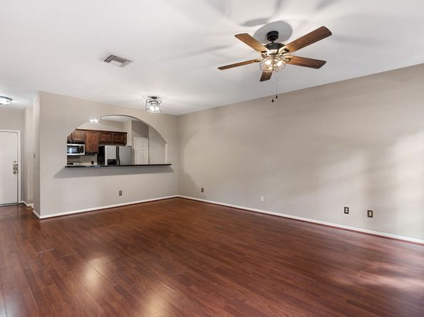 2892 Holly Hall Street 2892, Houston TX 77054