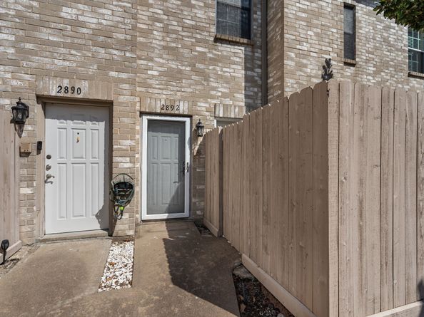 2892 Holly Hall Street 2892, Houston TX 77054