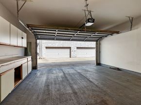 2892 Holly Hall Street 2892, Houston TX 77054
