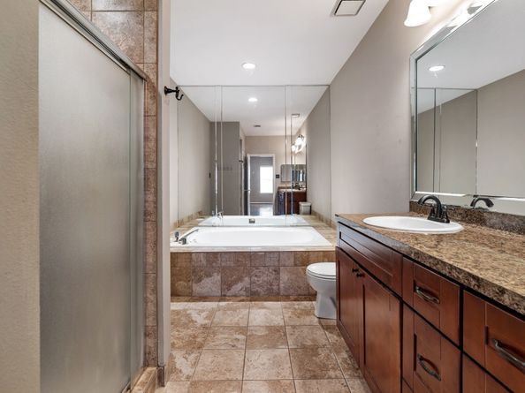 2892 Holly Hall Street 2892, Houston TX 77054