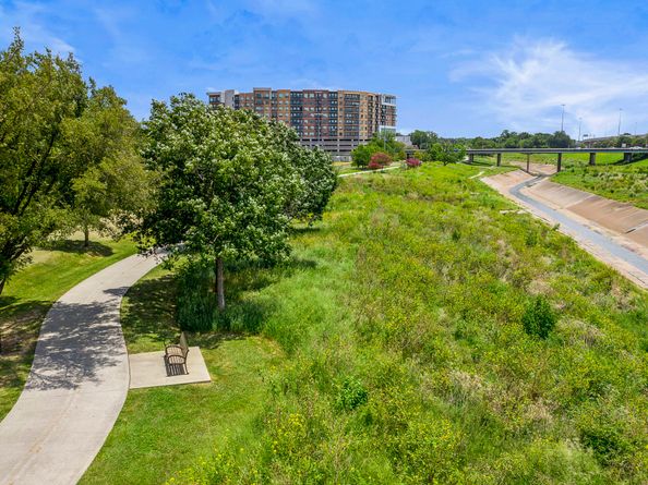 2215 Ansbury Drive, Houston TX 77018