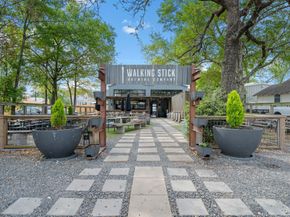 2215 Ansbury Drive, Houston TX 77018
