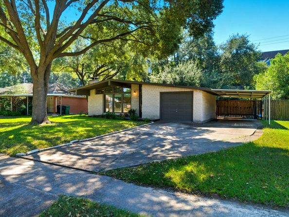 2215 Ansbury Drive, Houston TX 77018