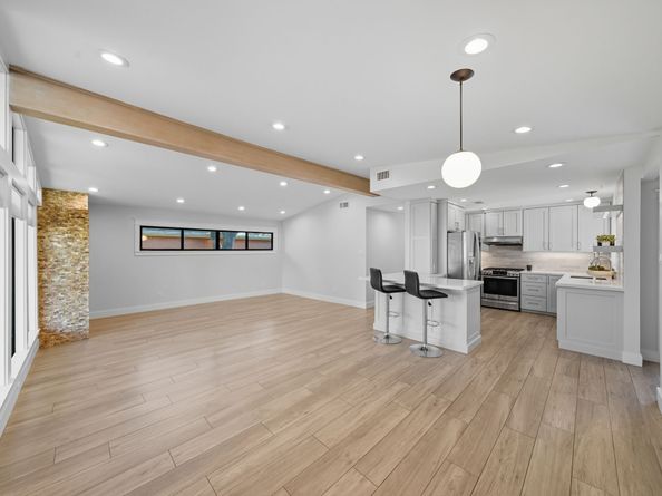 2215 Ansbury Drive, Houston TX 77018