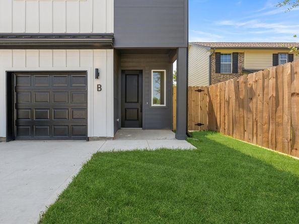 3438 Rebecca Street, Houston TX 77021