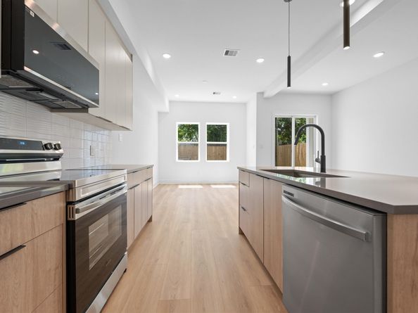 3438 Rebecca Street, Houston TX 77021