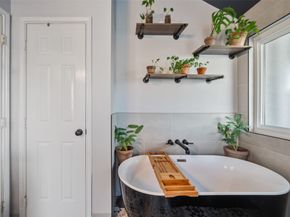 10814 Desert Springs Circle, Houston TX 77095