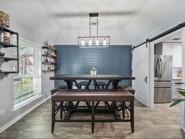 10814 Desert Springs Circle, Houston TX 77095