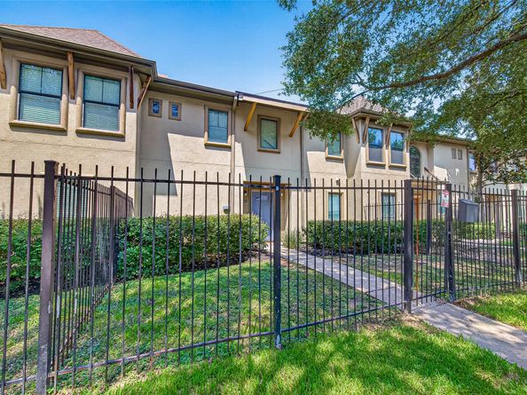 3410 St Emanuel Street, Houston TX 77004