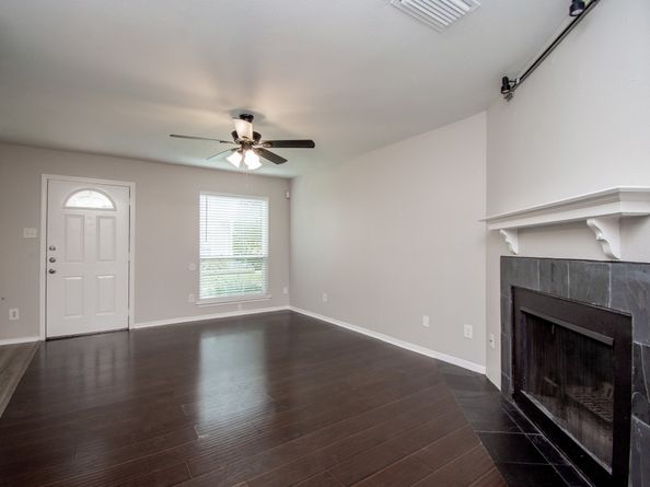 2379 Briarwest Boulevard 28, Houston TX 77077