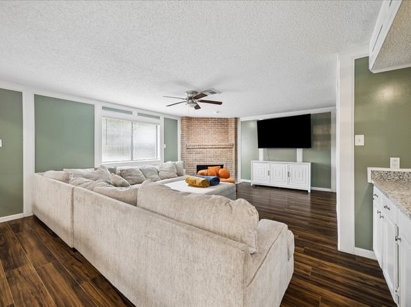 6619 Log Hollow Drive, Houston TX 77088