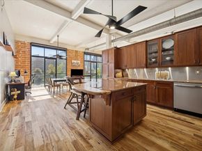 915 N San Jacinto Street 2D, Houston TX 77002