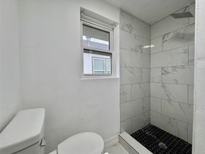 27 Norwood Street, Houston TX 77011