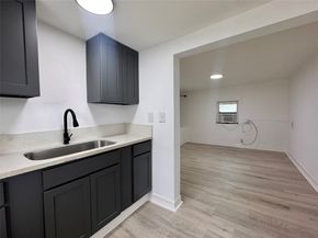 27 Norwood Street, Houston TX 77011