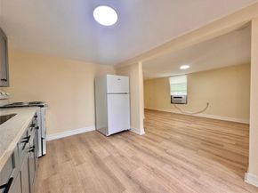27 Norwood Street, Houston TX 77011