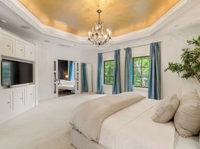 30 Hackberry Lane A, Houston TX 77027