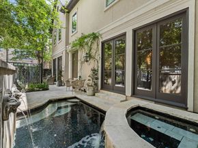 30 Hackberry Lane A, Houston TX 77027