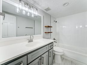 3224 Timmons Lane 157, Houston TX 77027