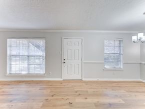 3224 Timmons Lane 157, Houston TX 77027