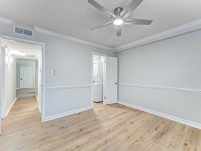 3224 Timmons Lane 157, Houston TX 77027