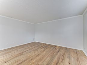 3224 Timmons Lane 157, Houston TX 77027