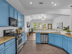 134 S Star Ridge Circle, The Woodlands TX 77382