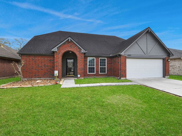 4747 Widerop Lane, Friendswood TX 77546