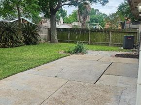 13806 Cantwell Drive, Houston TX 77014
