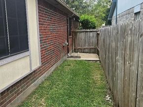 13806 Cantwell Drive, Houston TX 77014