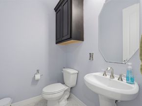 6011 Abercombie Lane, Sugar Land TX 77479