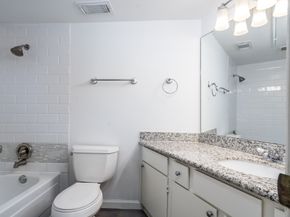 10811 Richmond Ave 109, Houston TX 77042